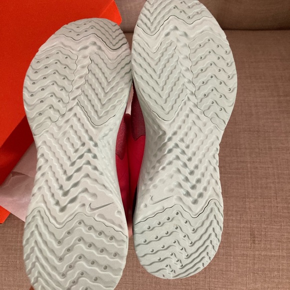 New Nike odyssey react flyknit 2 - Picture 2 of 2